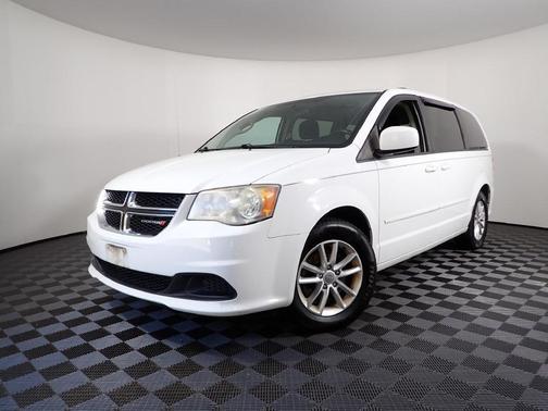 Bright White Clearcoat 2015 Dodge Grand Caravan SXT