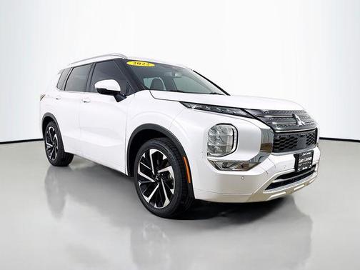 White Diamond 2022 Mitsubishi Outlander SEL