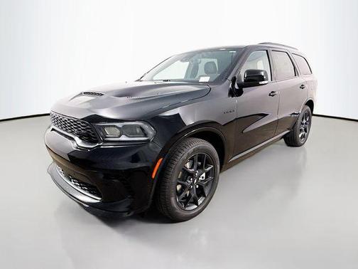 DB Black Crystal Clearcoat 2026 Dodge Durango GT Plus