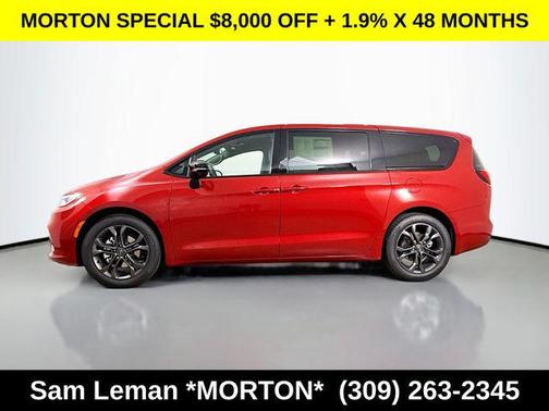 Red Hot Pearlcoat 2026 Chrysler Pacifica L