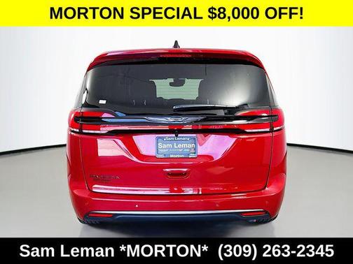 Red Hot Pearlcoat 2026 Chrysler Pacifica L