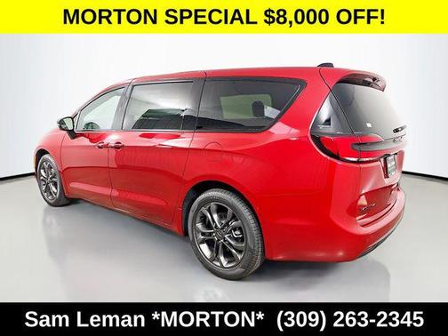 Red Hot Pearlcoat 2026 Chrysler Pacifica L