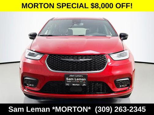 Red Hot Pearlcoat 2026 Chrysler Pacifica L