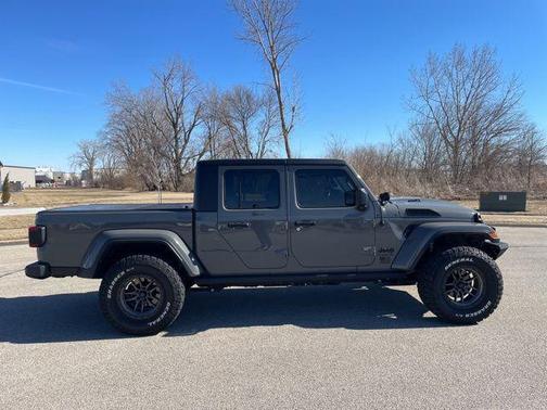 2022 Jeep Gladiator Sport S