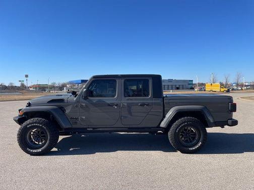 2022 Jeep Gladiator Sport S