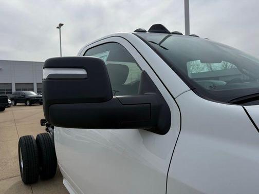 Bright White Clearcoat 2026 RAM 3500 Tradesman