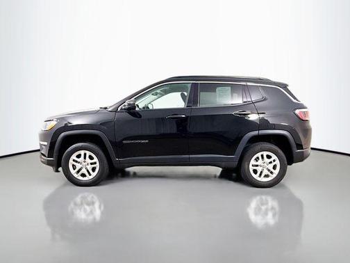 Diamond Black Crystal Pearlcoat 2020 Jeep Compass Sport