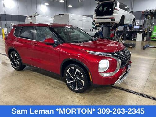 Red Diamond 2023 Mitsubishi Outlander SE 2.5 S-AWC