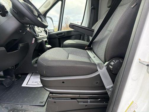 2025 RAM ProMaster 1500 Low Roof