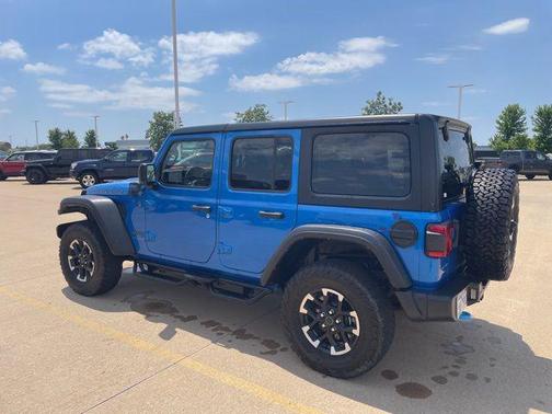 Hydro Blue Pearl Coat 2024 Jeep Wrangler 4xe Rubicon
