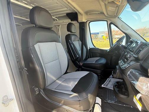 2025 RAM ProMaster 2500 Tradesman