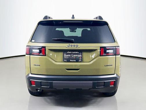 '41 2026 Jeep Cherokee Laredo