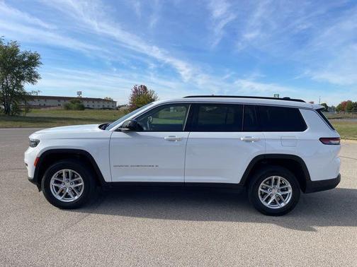 2024 Jeep Grand Cherokee L Laredo