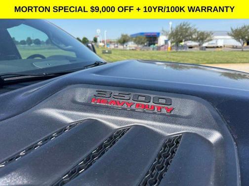 Diamond Black Crystal Pearlcoat 2026 RAM 3500 Laramie