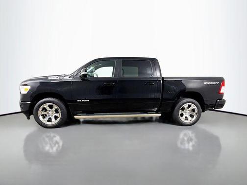 Diamond Black Crystal Pearlcoat 2022 RAM 1500 Big Horn/Lone Star