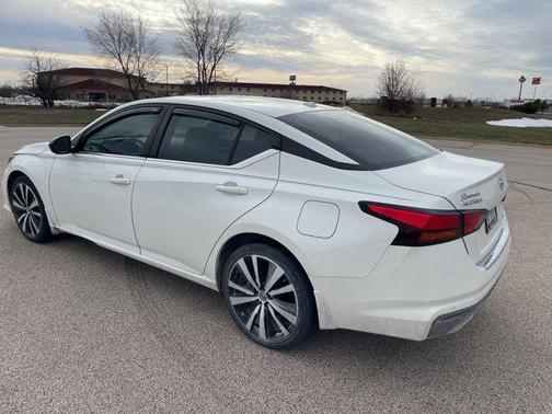 2021 Nissan Altima 2.5 SR