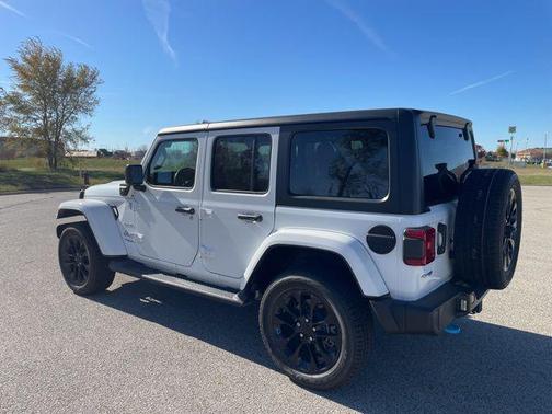 2022 Jeep Wrangler Unlimited 4xe Sahara