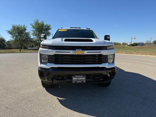 2024 Chevrolet Silverado 2500 Custom