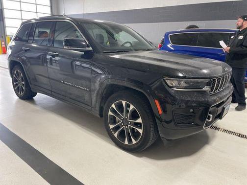 2022 Jeep Grand Cherokee Overland