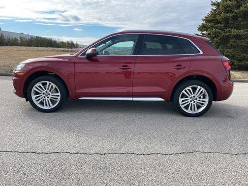2018 Audi Q5 2.0T Premium Plus