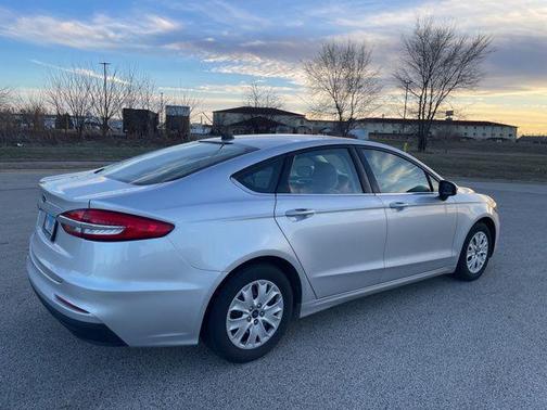 2019 Ford Fusion S