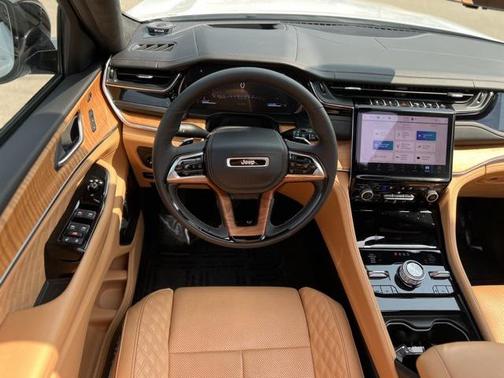 2022 Jeep Grand Cherokee L Summit