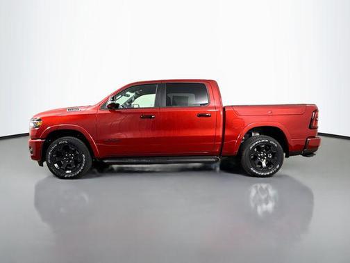 Molten Red Pearlcoat 2026 RAM 1500 Big Horn/Lone Star