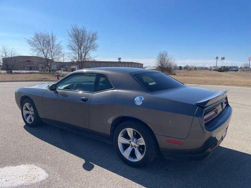 2017 Dodge Challenger SXT