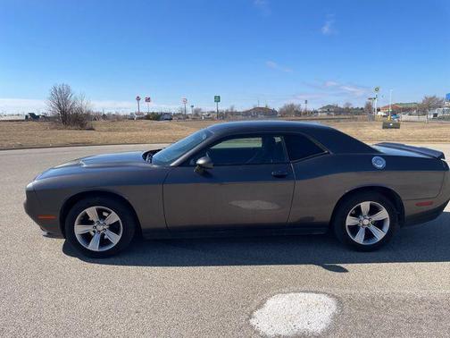 2017 Dodge Challenger SXT