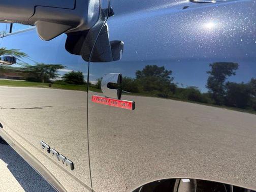Diamond Black Crystal Pearlcoat 2026 RAM 3500 Laramie