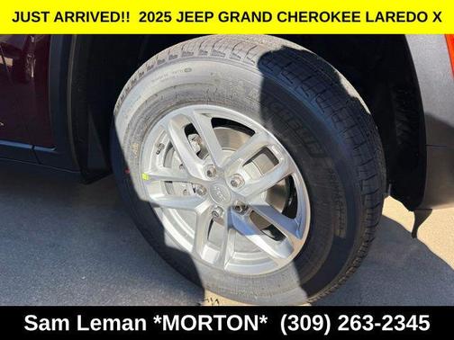 2025 Jeep Grand Cherokee Laredo