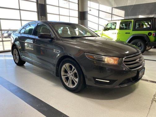 2015 Ford Taurus SEL