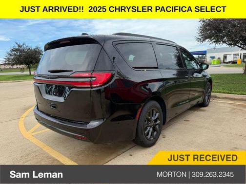 2025 Chrysler Pacifica L