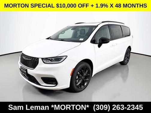 Bright White Clearcoat 2026 Chrysler Pacifica Limited