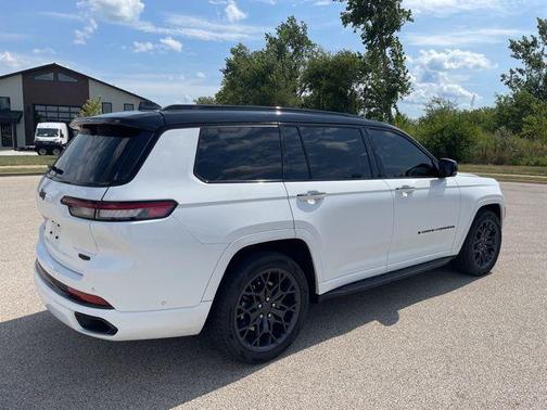 2023 Jeep Grand Cherokee L Summit