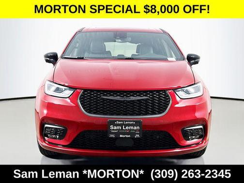 Red Hot Pearlcoat 2026 Chrysler Pacifica L