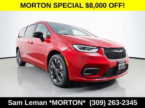 Red Hot Pearlcoat 2026 Chrysler Pacifica L
