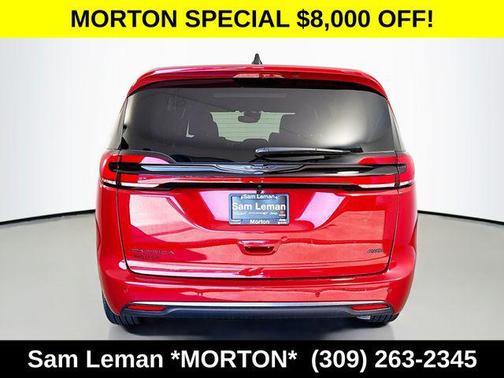 Red Hot Pearlcoat 2026 Chrysler Pacifica L
