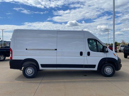 2025 RAM ProMaster 2500 Tradesman