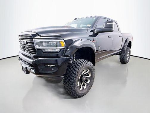 Diamond Black Crystal Pearlcoat 2024 RAM 3500 Laramie