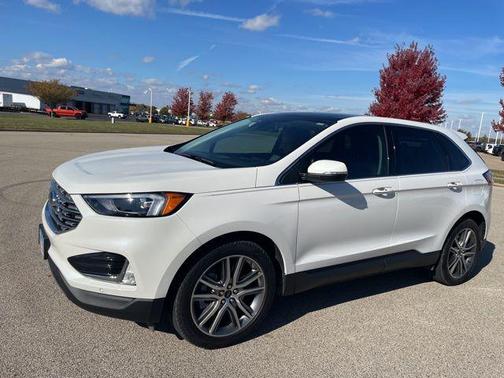 2023 Ford Edge Titanium