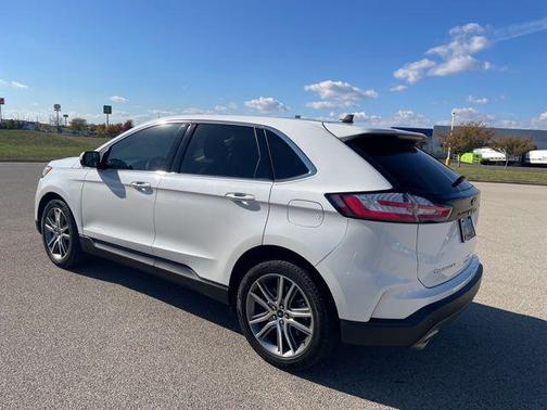 2023 Ford Edge Titanium