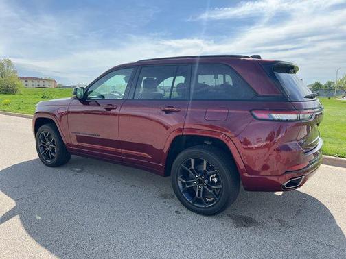 2024 Jeep Grand Cherokee 4xe Anniversary Edition