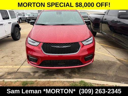 Red Hot Pearlcoat 2026 Chrysler Pacifica L