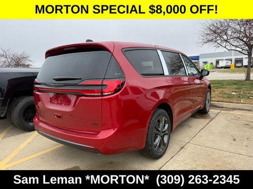 Red Hot Pearlcoat 2026 Chrysler Pacifica L