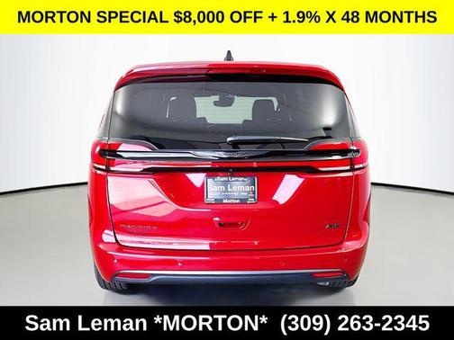 Red Hot Pearlcoat 2026 Chrysler Pacifica L