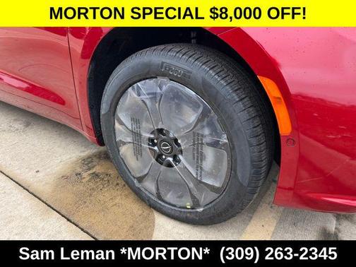Red Hot Pearlcoat 2026 Chrysler Pacifica L