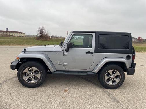 2016 Jeep Wrangler Sahara