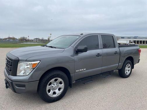 Gun Metallic 2021 Nissan Titan S