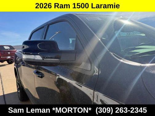 Diamond Black Crystal Pearlcoat 2026 RAM 1500 Laramie